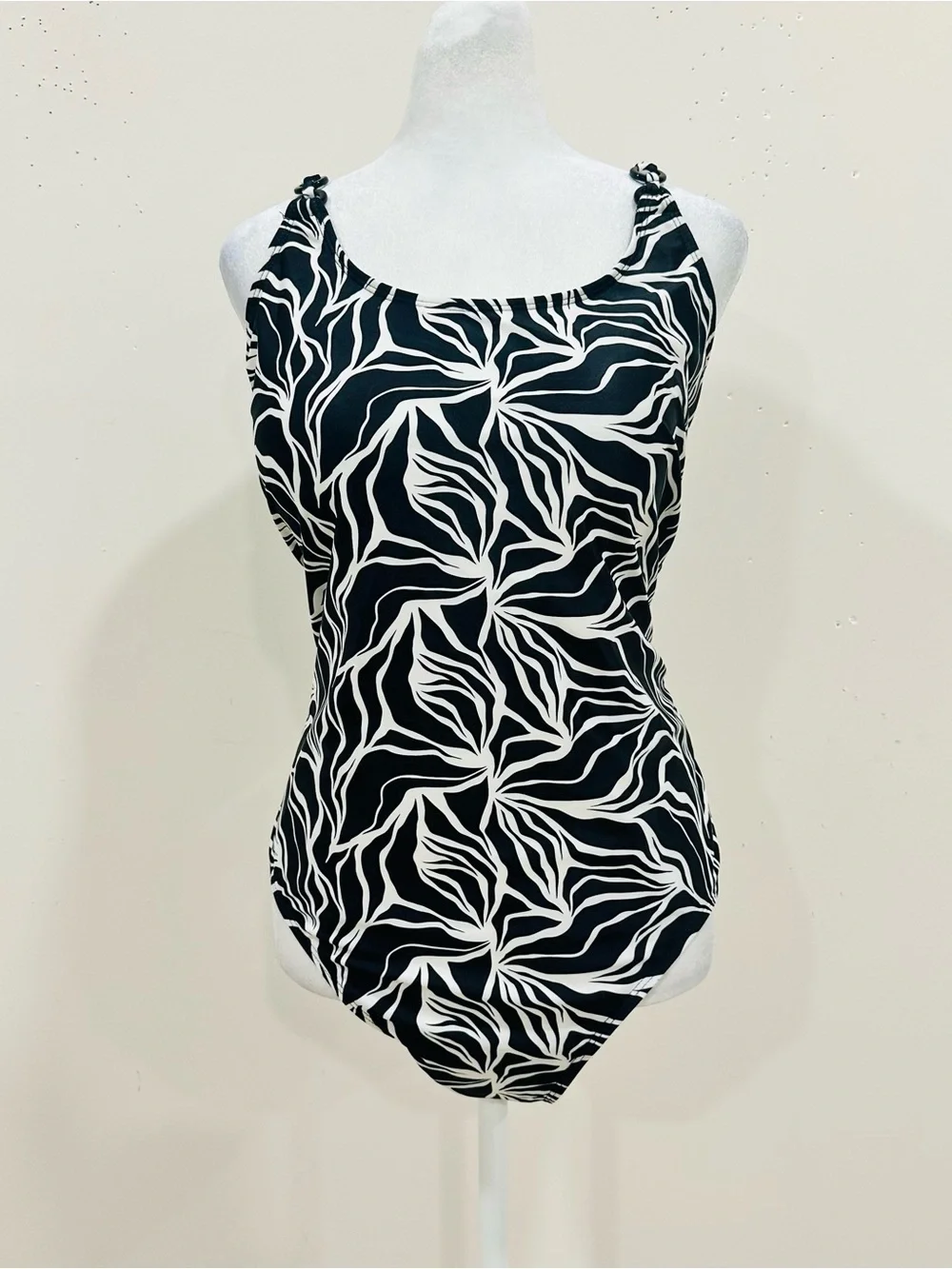 NWT Serra Ladies‎ One Piece Swimsuit Size XL